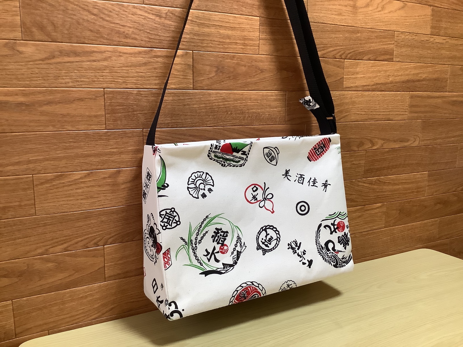 送料無料】サイドポケット付きグラニーバッグ ☆ お花柄 - NAOPONSAN'S