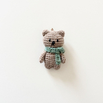 《mchan様専用》あみぐるみ🐻お気に入りのマフラーを付けてるくまちゃん