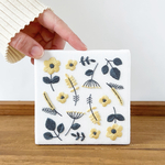 小さな刺繍パネル《ボタニカル/Sunny》｜壁飾り｜ファブリックパネル｜インテリア雑貨