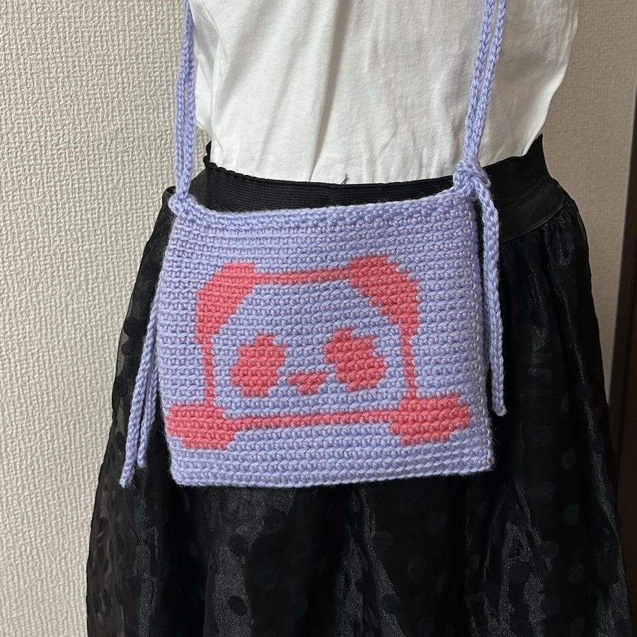 (131)グラニースクエア☆茶系☆135角☆お値下げ中☆匿名発送☆ グラニースクエア （四角モチーフ）ポーチのキット【ピンク系