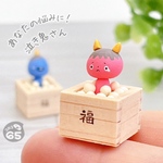 【指先に乗るよ】　あなたの悩みに！泣き鬼さん(赤ver.／節分　新年　冬　ミニチュア　可愛い　おしゃれ　小さい　粘土　オブジェ　インテリア　飾り　運気アップ　お守り　ユニーク　おもしろ雑貨