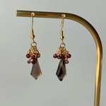 《スモーキークォーツ×ガーネット×アンダリュサイト》天然石の秋色ピアス／イヤリング　（14kgf　金属アレルギー対応　大人　おしゃれ）