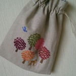 刺繍 巾着ポーチ