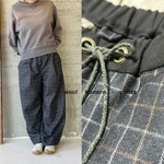 落ち感あるウール素材＊konare パンツ