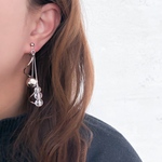 ♡40【再販】シルバー × クリア ツイスト ウェーブ シンプル トレンド 大ぶり ゆらゆら ハンドメイド ピアス イヤリング チャーム じゃらじゃら 