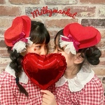 【Red.ハートミニハット】 七五三 ハット 髪飾り 帽子 ヘアアクセサリー  ヘッドドレス キッズ  スタジオ撮影　バレンタイン　チョコ　誕生日　バースデー　赤　レッド　ドレス
