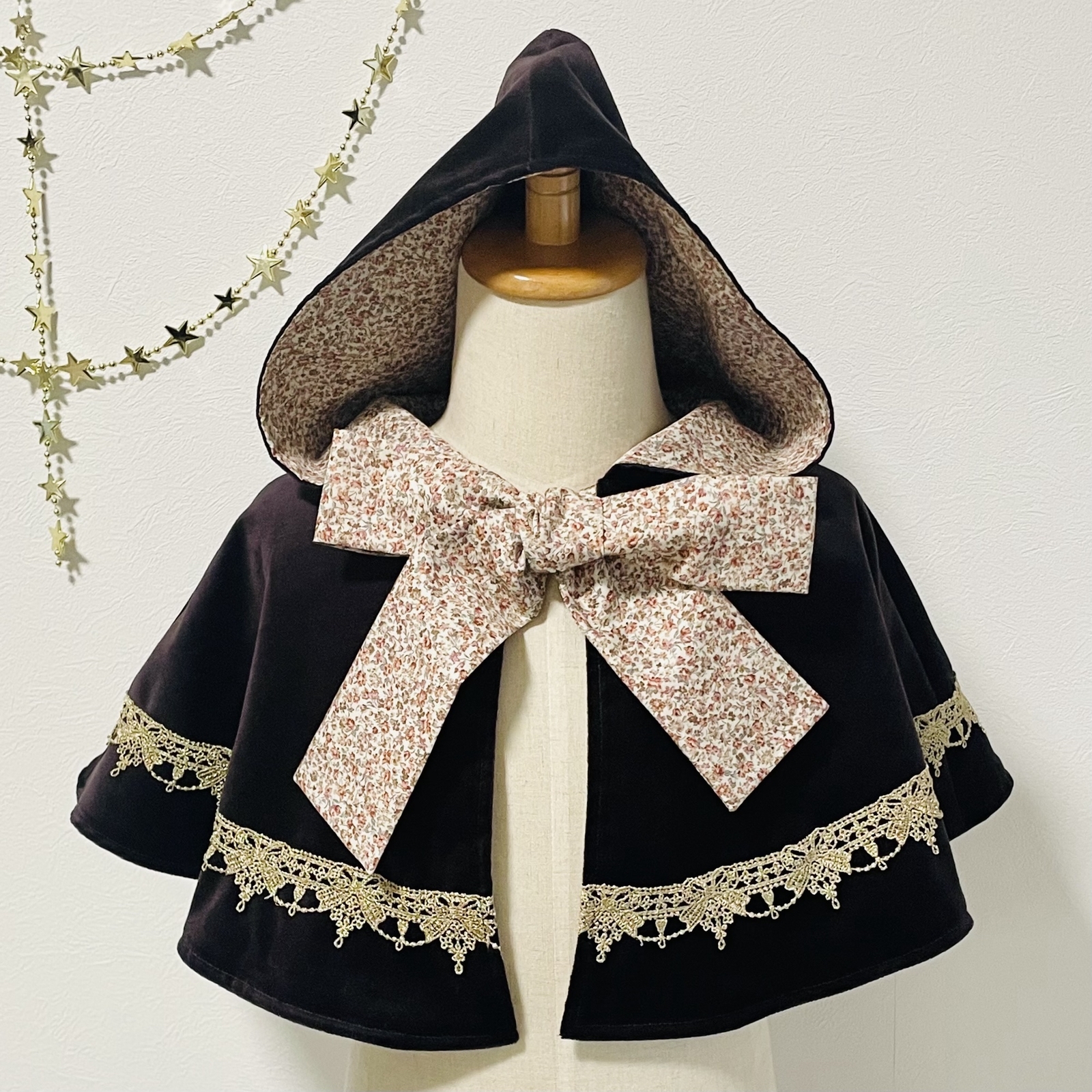 即納品　♥　フェアリーケープ　♥　ロリィタ　子供服　フリーサイズ　ケープ　ベロア　別珍　小花柄　リボン　イベント