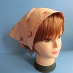 サーモンピンク　レース柄×ばら　ギャザー入りバブーシュカ・三角巾