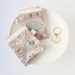 嵐刺繍無し　ミニミニポーチ　6cmファスナー ×縦約8cm ベージュ