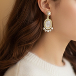再販です𓂃༚⚪︎シェル調オーロラ×スマイルパールピアス/イヤリング   　ゴールド