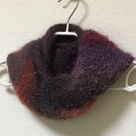 ⛄️SALE🌟新作✨グラデーションカラーの煌めき❇︎ループヤーンで編んだフワもこ♪スリムスヌード/col.7パープルレッドミックス