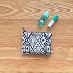 mina  perhonen symphony ミニポーチ　ライトグレー　ミナペルホネン の刺繍生地　