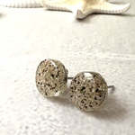 キラキラ海の砂ピアス/サージカルステンレス 