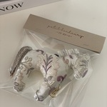 インド刺繍リボンのうまチャーム