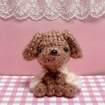 【送料無料】プードル(約6cm) あみぐるみ　キーホルダー　犬 服 フリル
