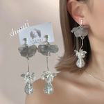 ビジューフープとジャラジャラ花びらパールピアス、イヤリング