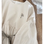 【完成品】「手刺繍の3wayベルト付き大人ぽわん袖ワンピース」（free長袖）