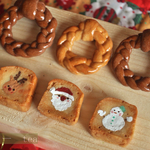 クリスマスミ二パンブローチ