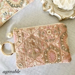 《new》🥀インド刺繍ポーチ　インド刺繍　インド刺繍コスメポーチ　ポーチ　キーケース　モバイルポーチ　カード入れ　リップポーチ　フェイクレザー　パールチャーム付き　ピンク