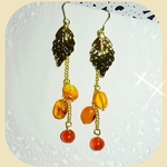 半貴石カーネリアンと木の葉の秋色ピアス🍂