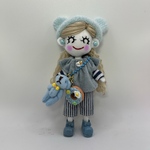 ブルーのパンツコーデのドールチャーム