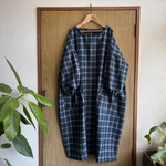 natural*深ブルー系チェックバルーンワンピース