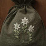 ウスユキソウ　刺繍巾着