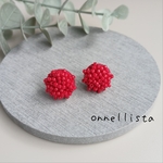 NEW　真っ赤なつぶつぶビーズ の まるっとビーズ刺繍ピアス・イヤリング　 