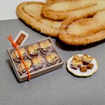 ミニチュア　焼き菓子「ハートのチョコパイ」