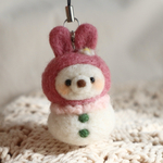 うさぎ雪だるまのストラップ  羊毛フェルト