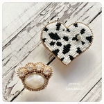 S様専用ページ　ダルメシアンハート/Paw pin badge  ビーズ刺繍ブローチ／ピンバッチ