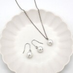 一粒パールネックレス＆ピアス／イヤリングセット【ホワイト・ナチュラル】