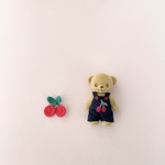 ハニーベアサイズ　さくらんぼ刺繍のサロペットネイビー