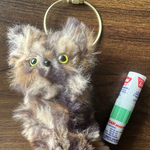 かぎ針編み　トラネコちゃん　もふもふリップホルダー　キジトラ猫　クロシェ　ハンドメイド