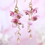 【新作】枝垂れ桜と淡水パールのピアス／イヤリング　春、贈り物、デート、花見、入学式