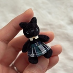 ミニチュア黒猫◆青タータンチェック