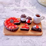 🍫NEW🍫🍓苺タルトとチョコ大好きミニチュアスイーツセット☕️