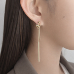 当店人気3位❣️当店ロングセラー作品 ピアス ゆらゆら揺れる大人きれいめスティック×ロングピアス/ひと癖 大ぶり 揺れる rin チェーン ネジバネ/ノンホール/シンプルゴールド/ゴールド 