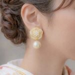 水引　2wayピアス「華やぎ」ホワイト　浴衣　着物　振袖　白無垢　色打掛　着物ドレス　和風ドレス　袴　成人式　結婚式　前撮り　和装　和風