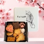 猫のおめでとうクッキー缶（猫と花束とハート）