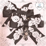 ローズクロス♡ヘアクリップ (ブラック)ロリィタ クラシカル メイド ゴスロリ アンティーク 地雷 量産型 アイドル 衣装 プレゼント ギフト ヲタ活 推し活 ピンク 十字架 クロス 黒