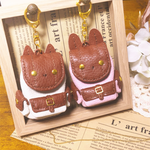 ペアうさぎ＆ねこリュックキーホルダー（ピンク＆オフホワイト）