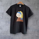 Tシャツ(真珠の耳飾りニャン)