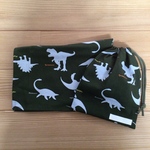🌺sale 40×60ランチョンマットと巾着25×20のセット　シャドーダイナソー🦕カーキ(裏地なし)