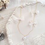 𝑠 𝑢 𝑐 𝑟 𝑒 ( ｼｭｸﾚ ) 白花のネックレス