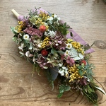 ミランドールミモザといちご畑のようなスワッグガーランド　水無月紫陽花　スターチス