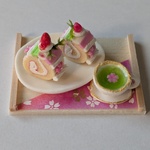 春桜お雛様ロールケーキセット