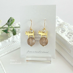 ゆらゆら♪玉乗りネコちゃん🐈ピアス（イヤリング ）