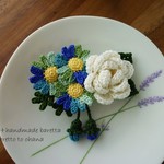 new■10/18販売■　青緑マーガレットと白お花のバレッタ