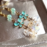 蝶🦋とお花の揺れるピアス(イヤリング)サージカルステンレスフックピアス